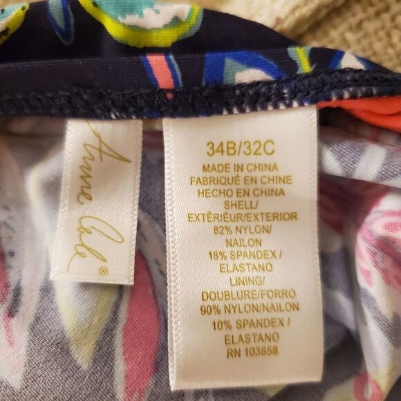 Anne Cole Holiday Twist-Front Underwire Tankini - Picture 11 of 12